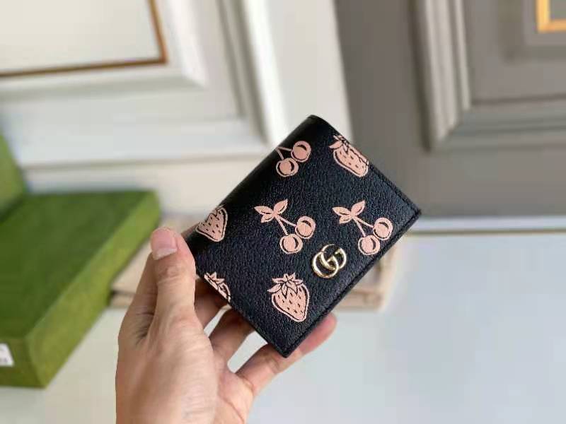 Gucci 456126 Women GG Marmont Card Case Wallet Black Fruit Printing