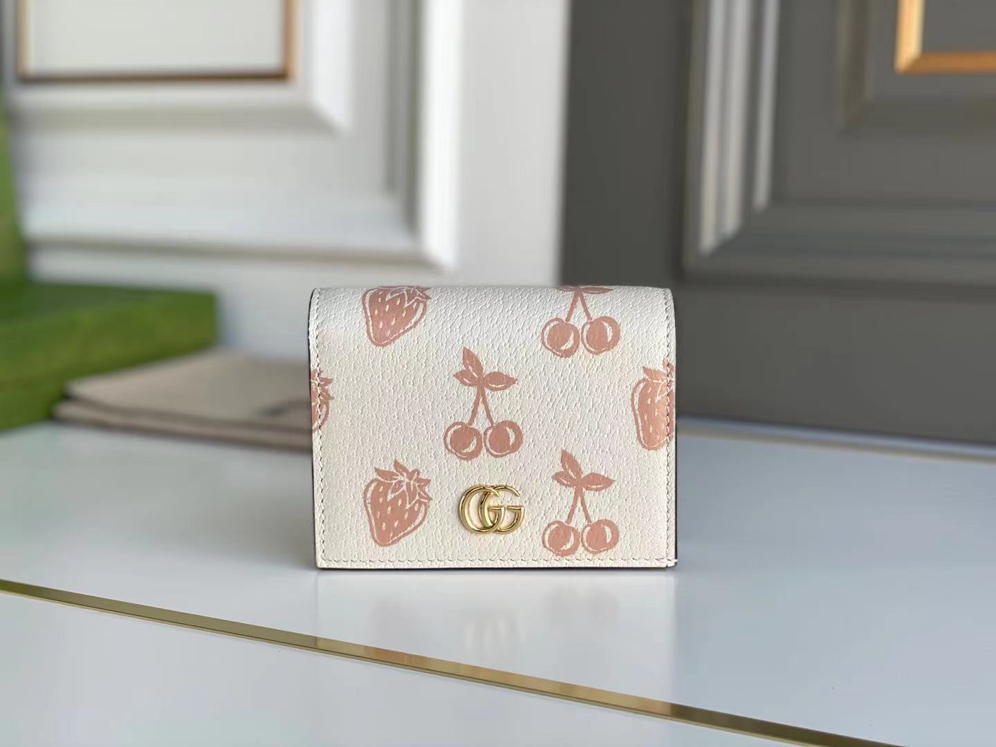 Gucci 456126 Women GG Marmont Card Case Wallet White Fruit Printing