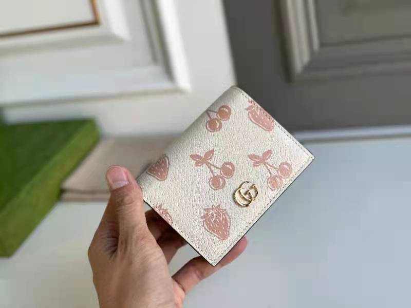 Gucci 456126 Women GG Marmont Card Case Wallet White Fruit Printing