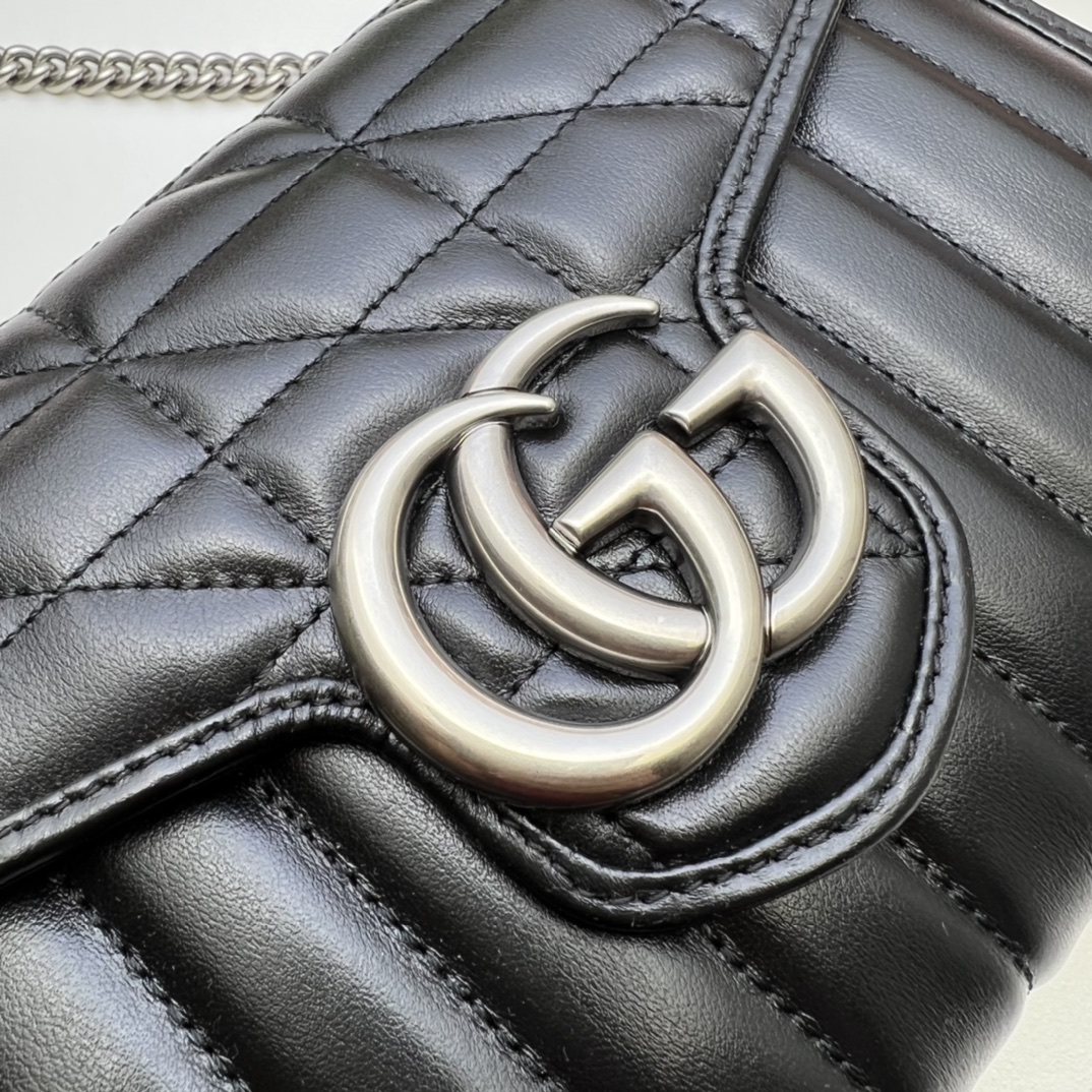 Gucci 474575 GG Marmont Matelasse Mini Bag Black With Silver LOGO