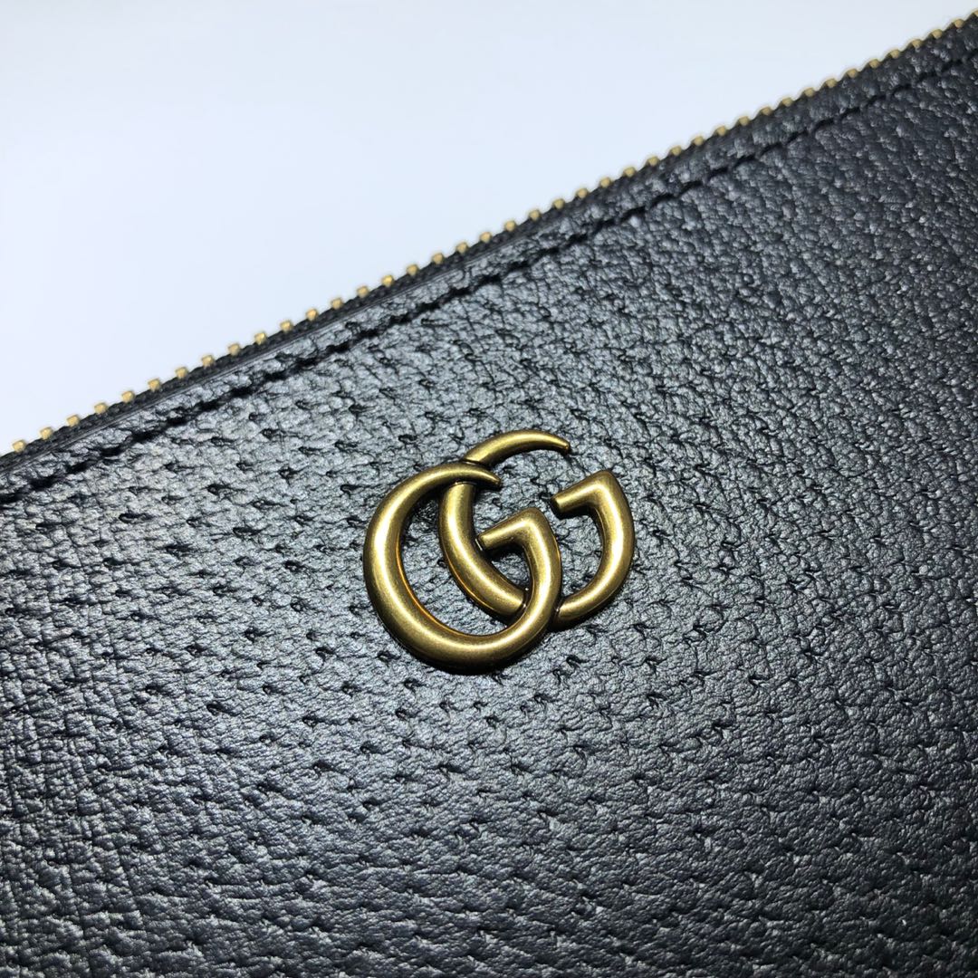 Gucci 475317 GG Marmont Leather Pouch Black Metal-free Tanned Leather With Gold Logo