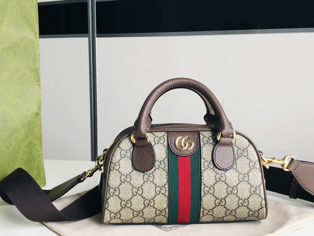 Gucci 724606 Ophidia Mini GG Top Handle Bag Beige and ebony GG Supreme