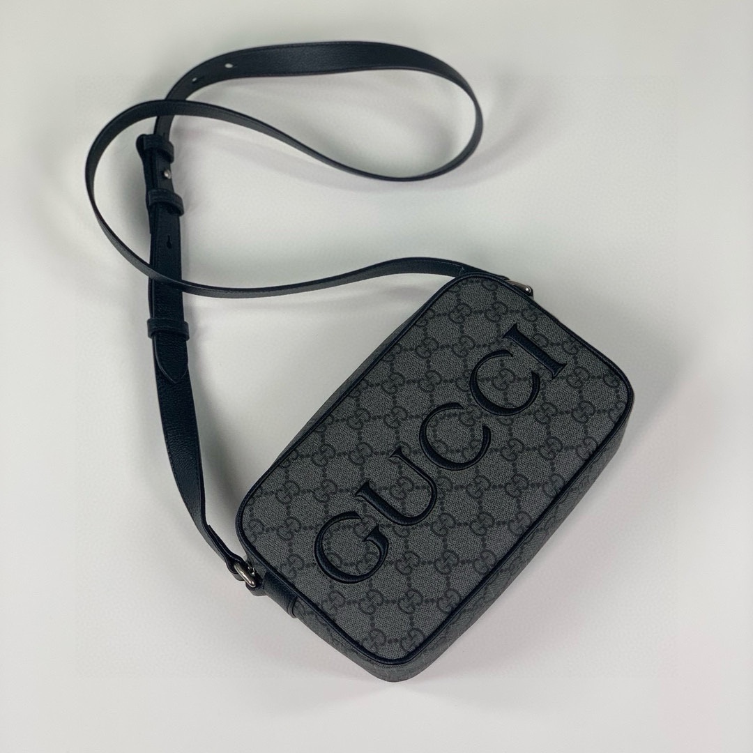 Gucci 768391 GG Shoulder Bag Supreme Canvas