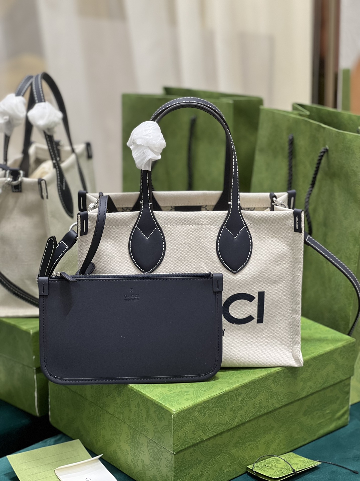 Gucci 772144 MINI-SHOPPER MIT GUCCI PRINT Black
