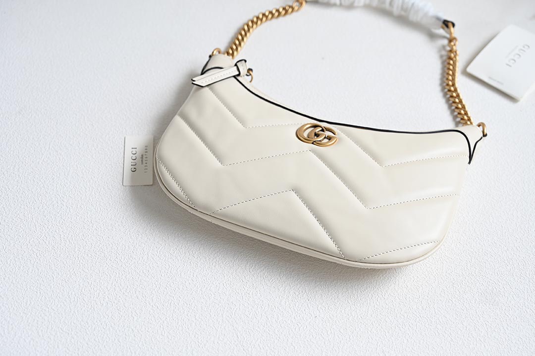 Gucci 777263 GG Marmont Small Shoulder Bag White Matelasse Chevron Leather