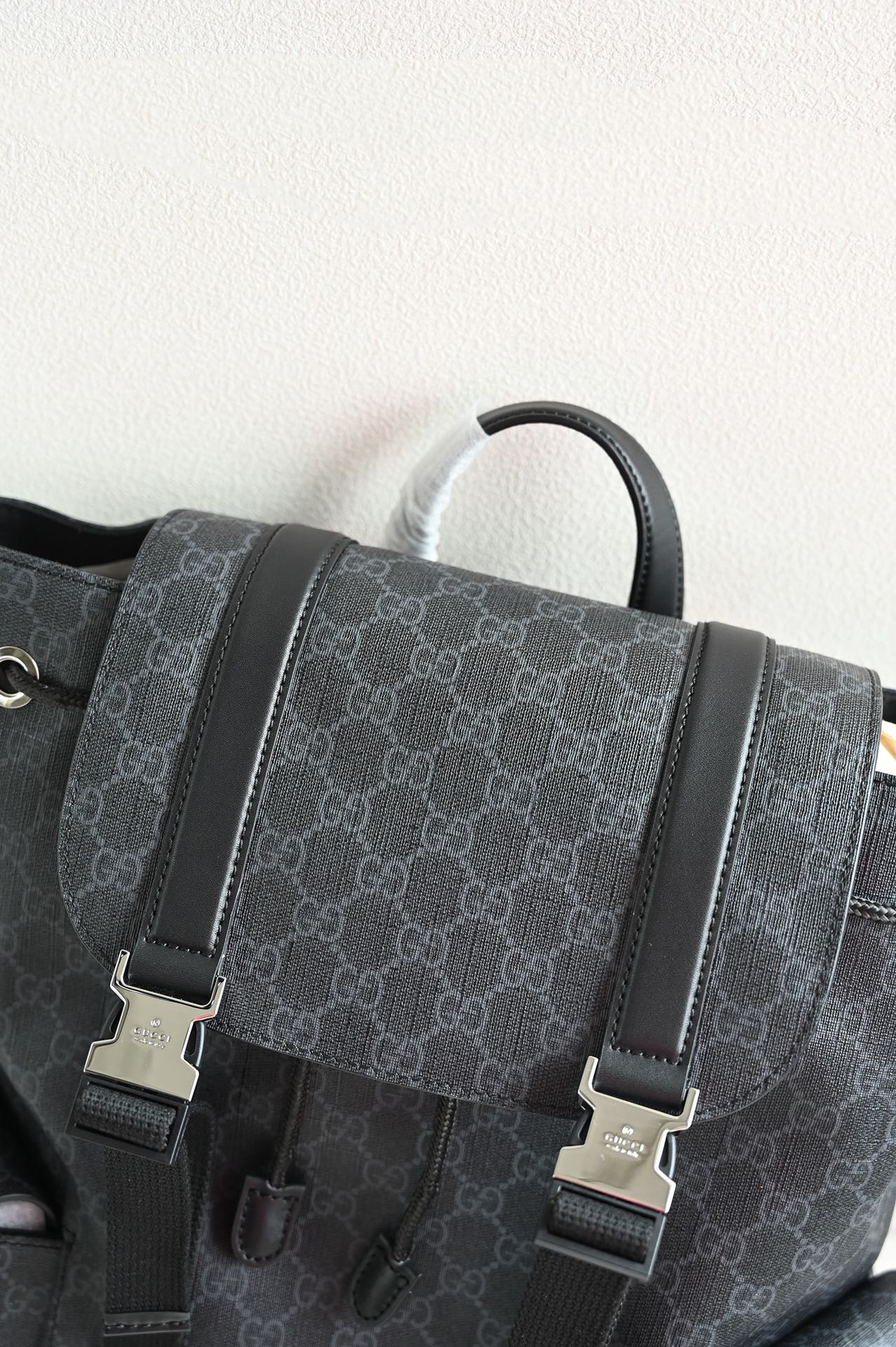Gucci 792080 Black GG Supreme Canvas Backpack
