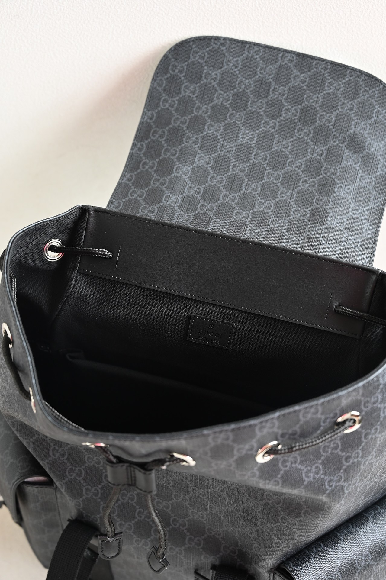 Gucci 792080 Black GG Supreme Canvas Backpack