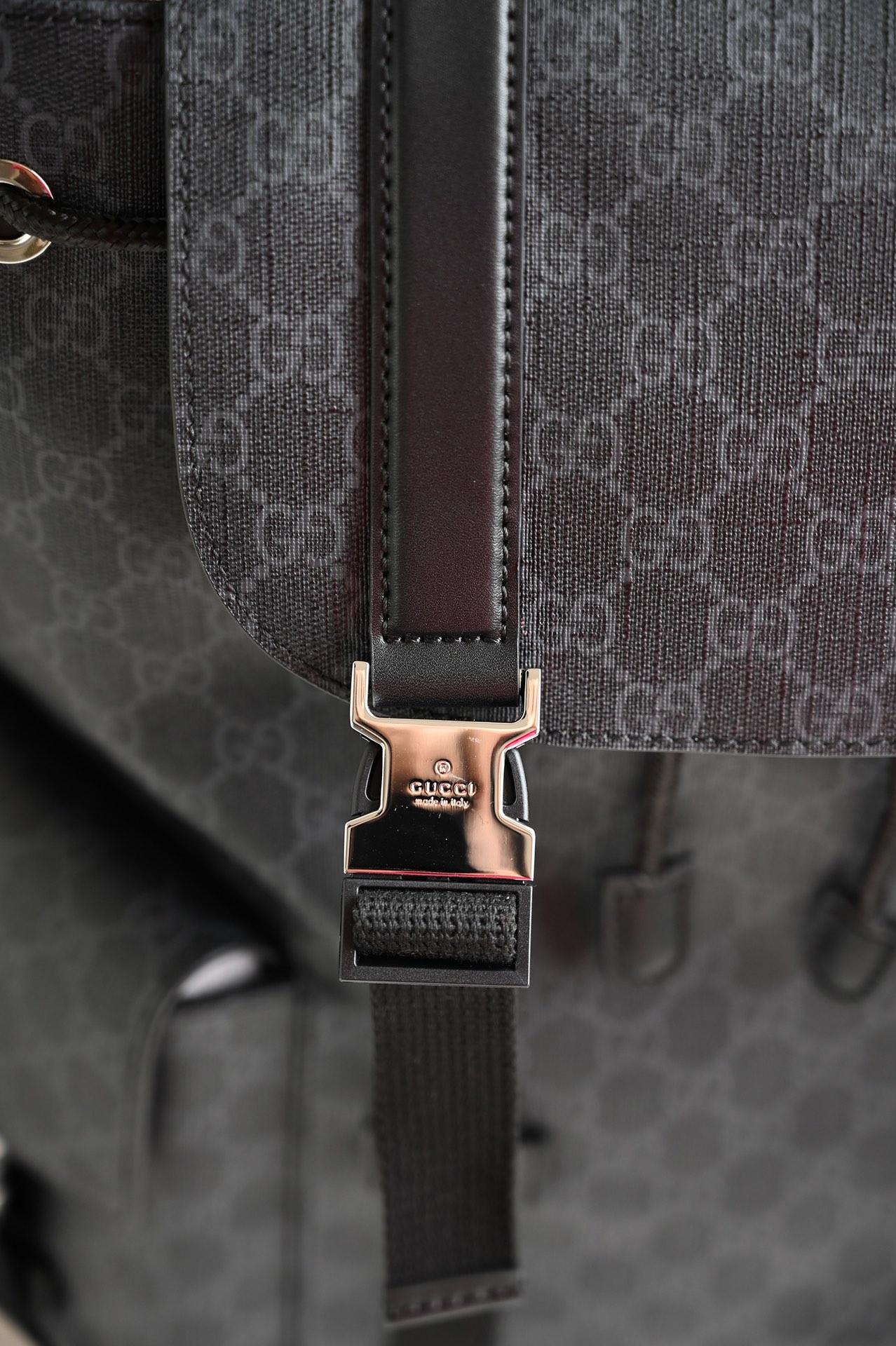 Gucci 792080 Black GG Supreme Canvas Backpack
