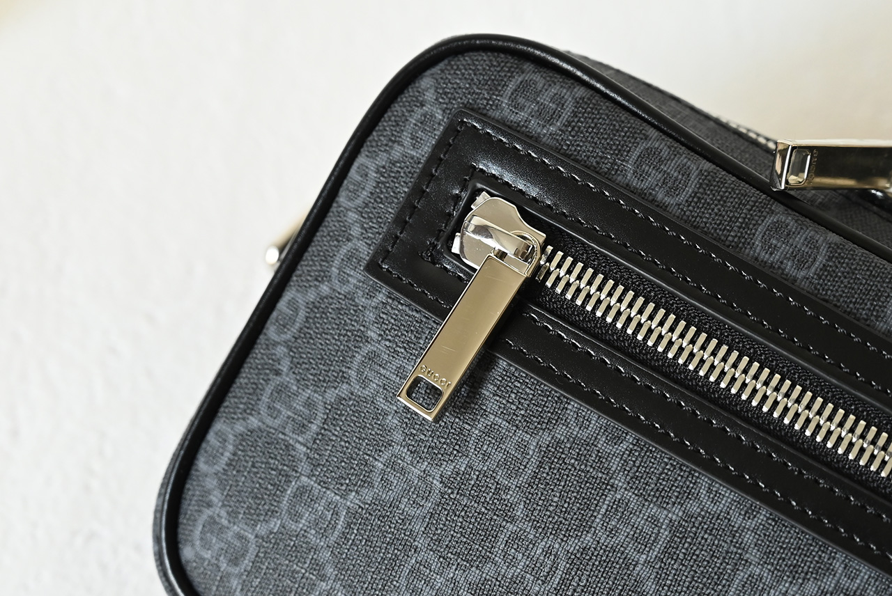 Gucci 792094 GG Belt Bag with Zip Pocket