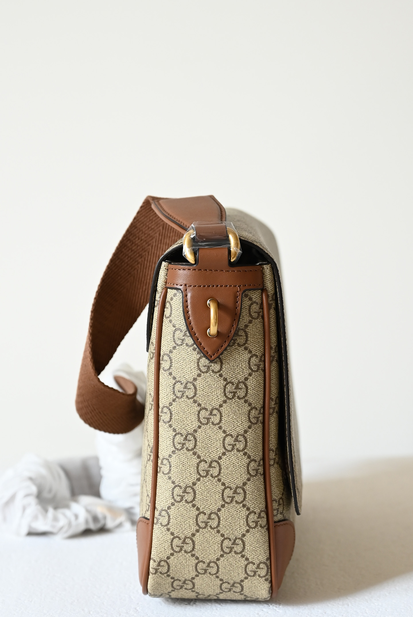 Gucci 821154 GG Emblem Medium Crossbody Bag Beige