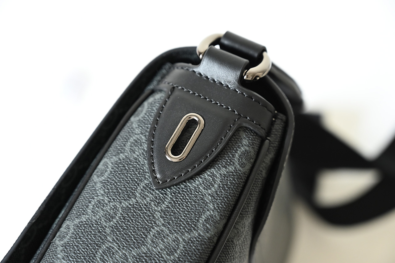 Gucci 821154 GG Emblem Medium Crossbody Bag Black
