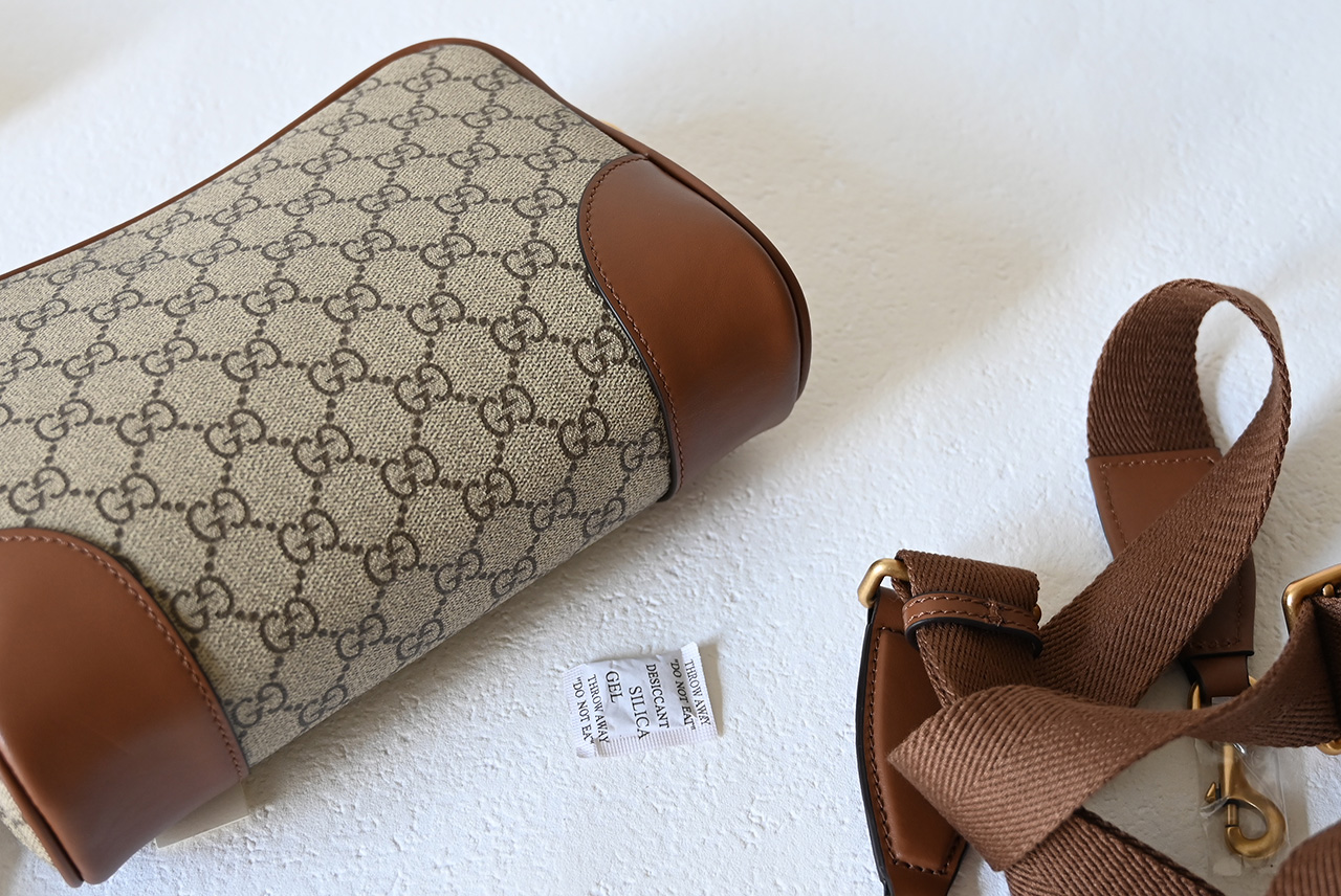 Gucci 821155 GG Emblem Small Crossbody Bag Beige