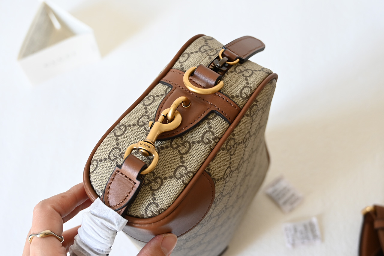 Gucci 821155 GG Emblem Small Crossbody Bag Beige