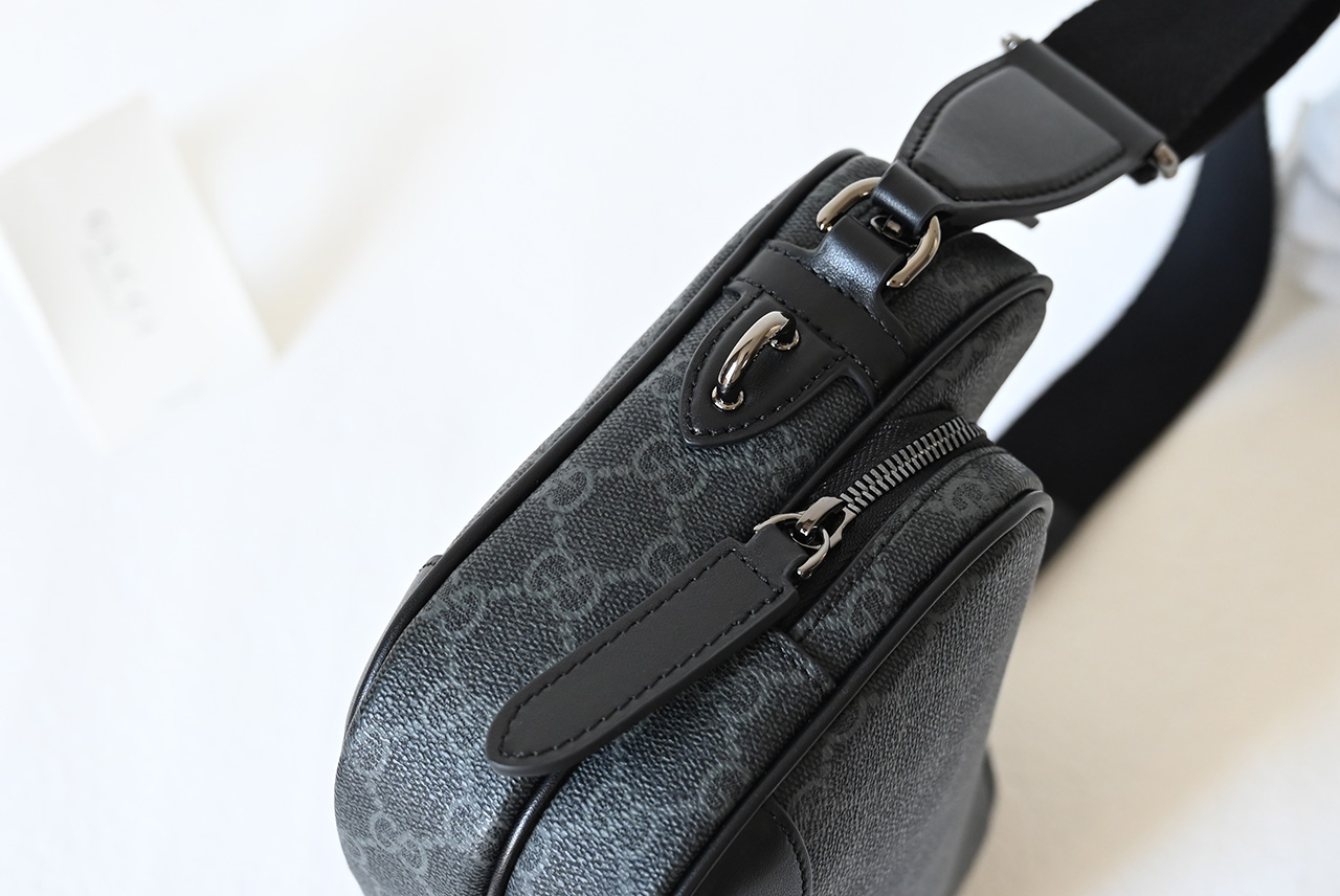 Gucci 821160 GG Emblem Eedium Crossbody Bag Black