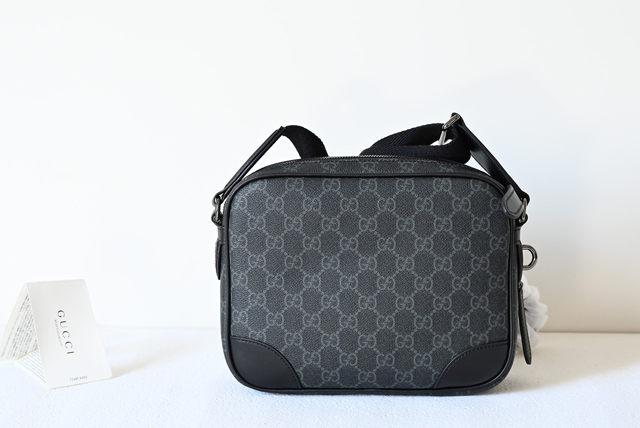 Gucci 821160 GG Emblem Eedium Crossbody Bag Black