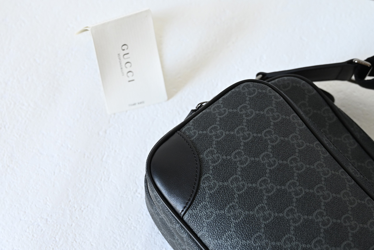 Gucci 821160 GG Emblem Eedium Crossbody Bag Black