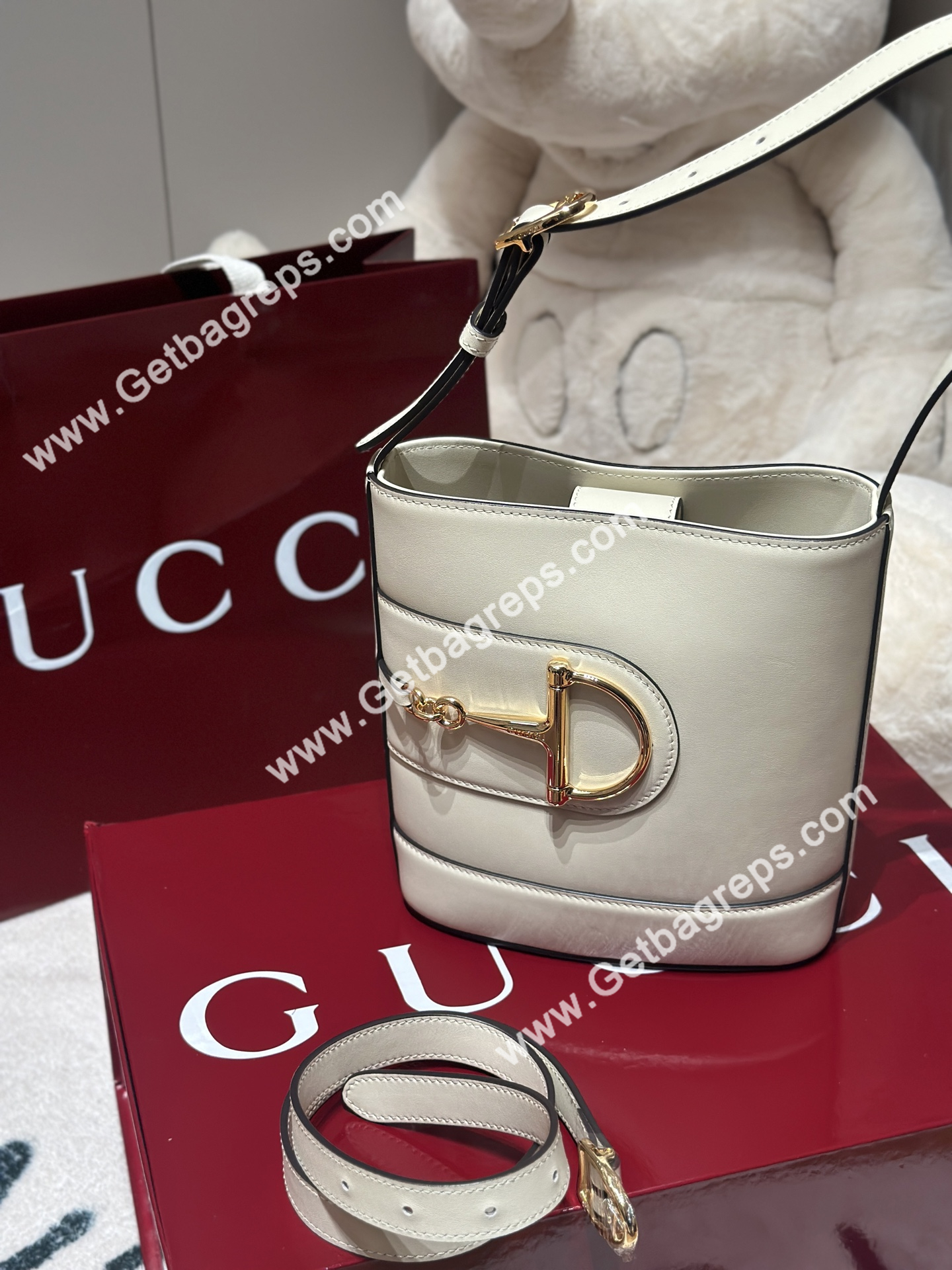 Gucci 833665 73 Mini Bucket Bag White Smooth Leather