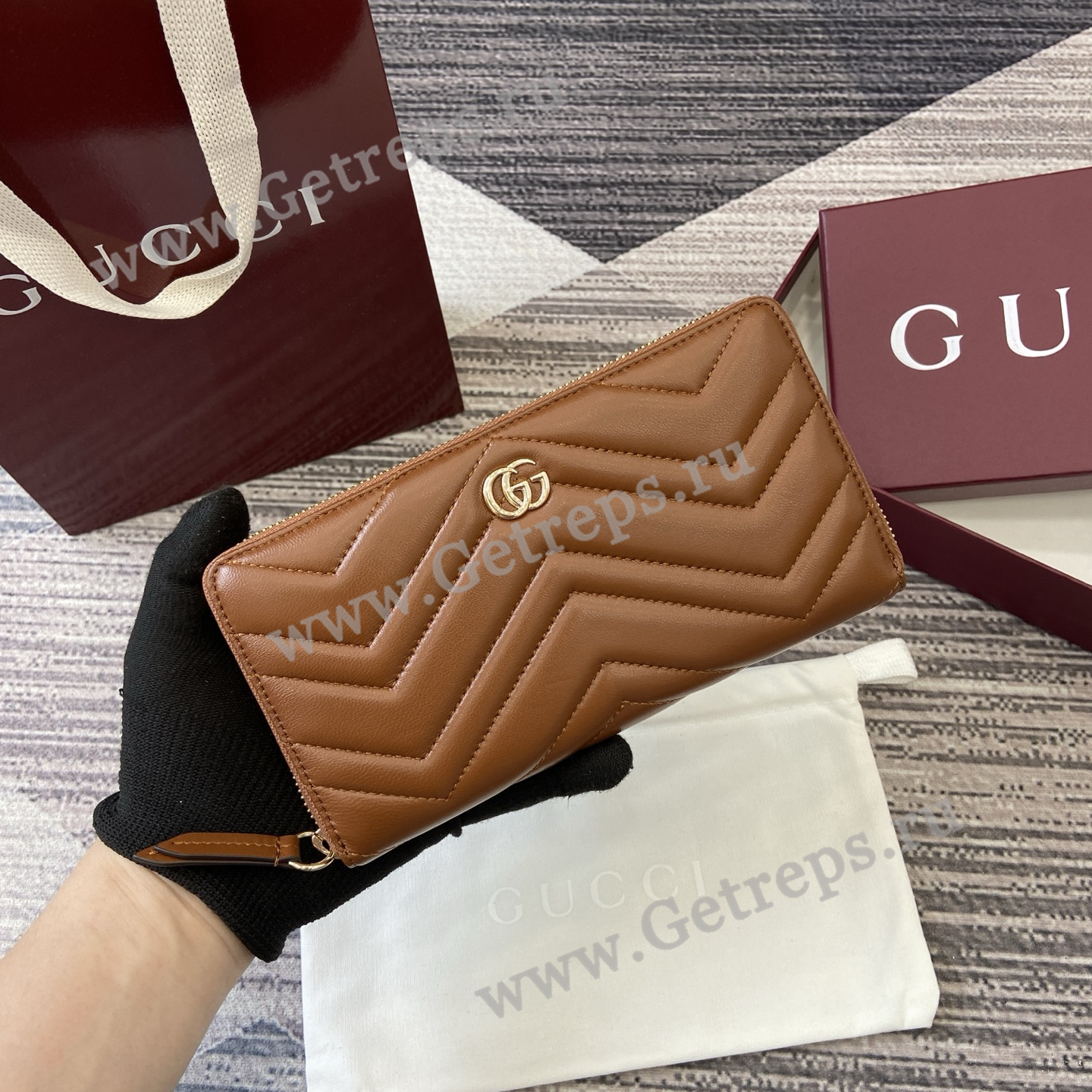Gucci 837758 GG Marmont Zip Around Wallet Brown