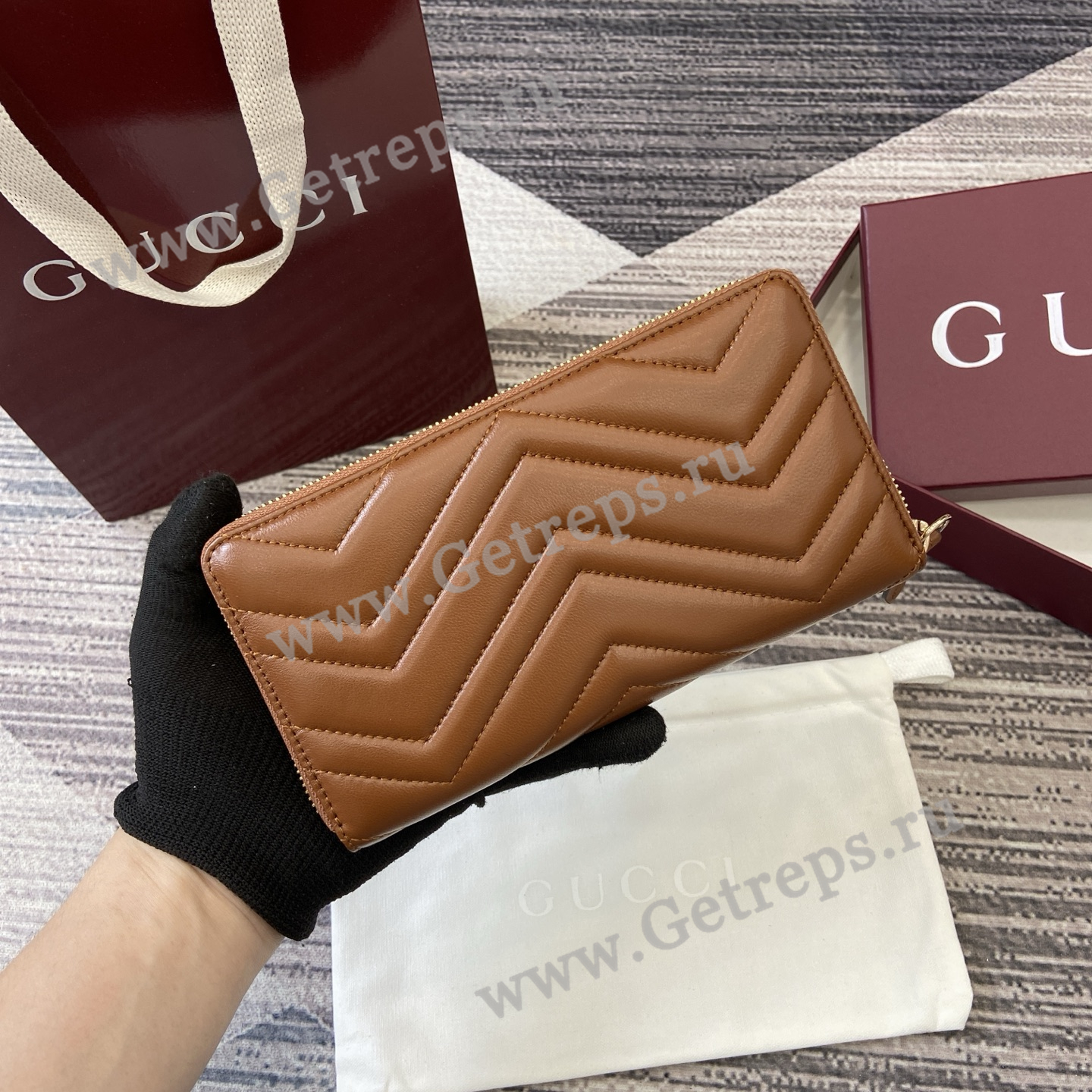 Gucci 837758 GG Marmont Zip Around Wallet Brown