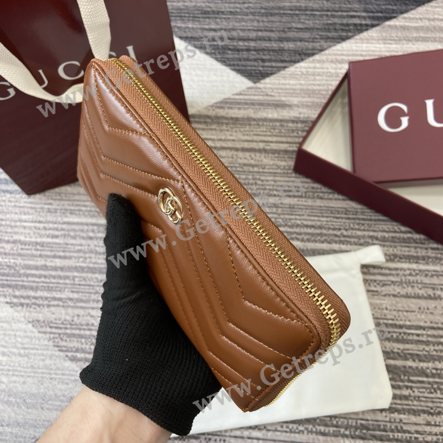 Gucci 837758 GG Marmont Zip Around Wallet Brown