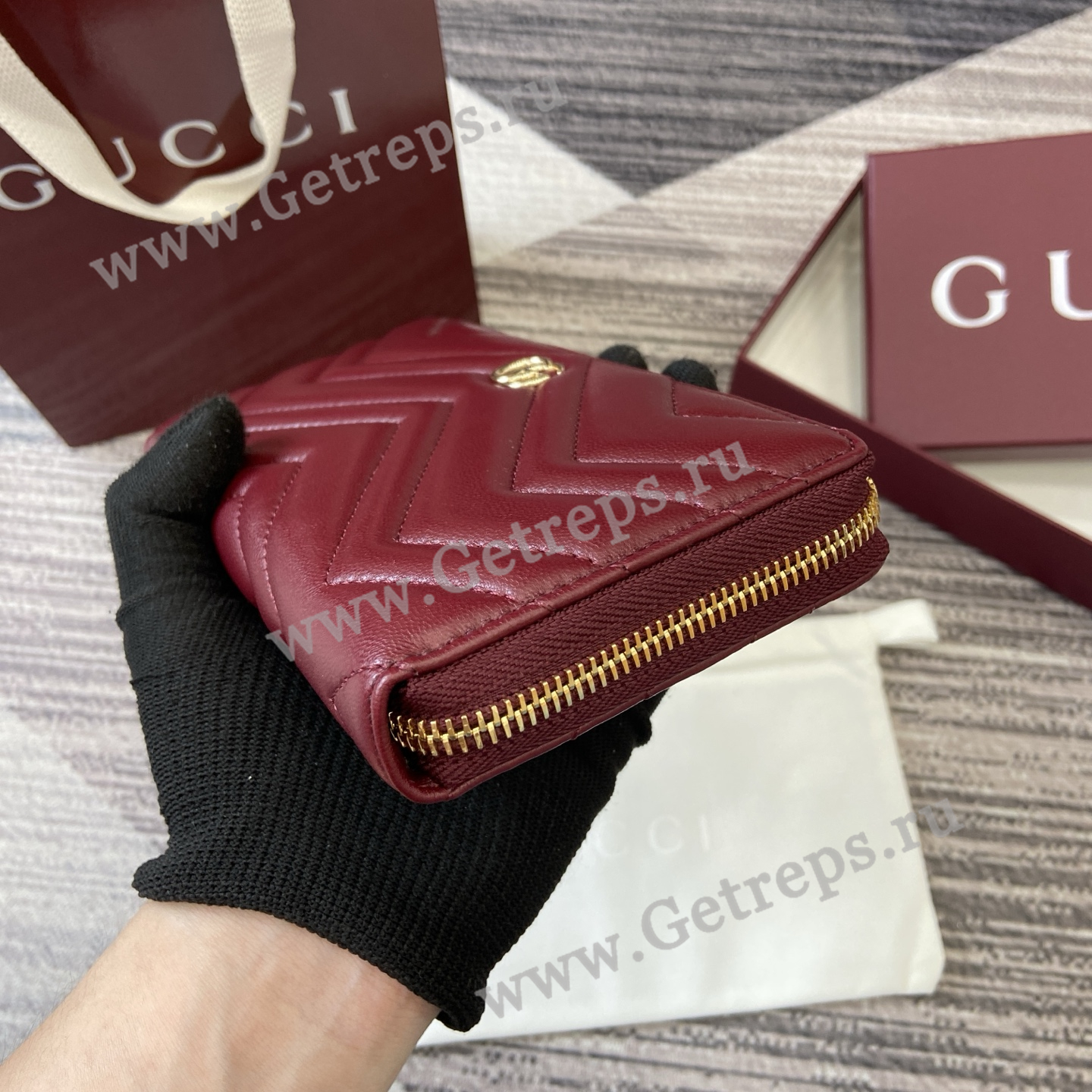 Gucci 837758 GG Marmont Zip Around Wallet Red