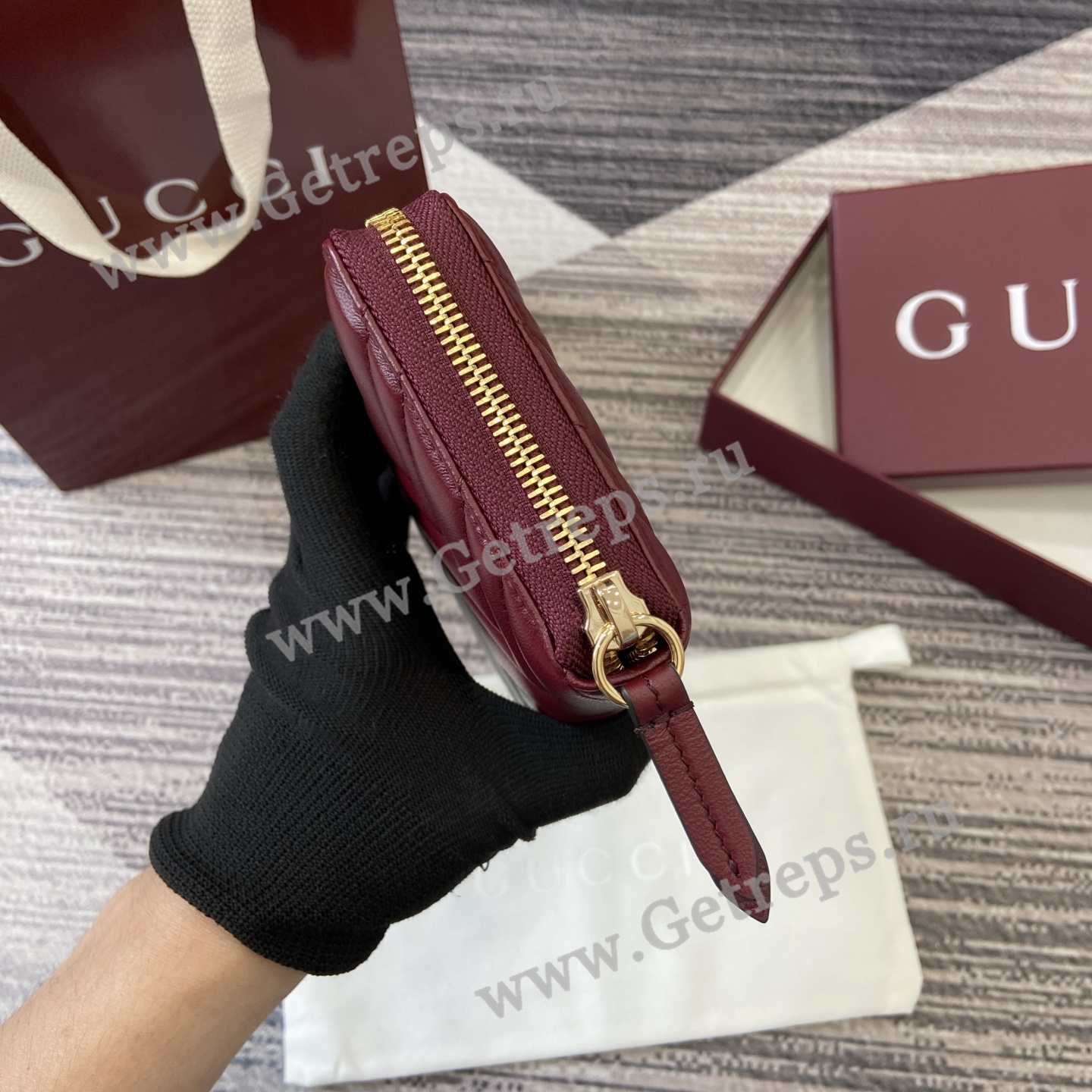 Gucci 837758 GG Marmont Zip Around Wallet Red