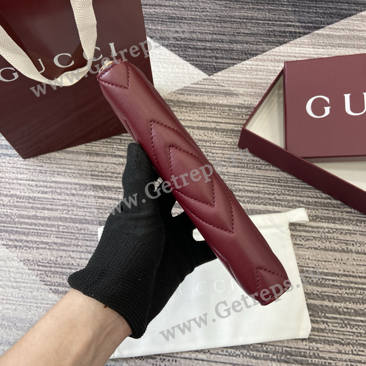 Gucci 837758 GG Marmont Zip Around Wallet Red