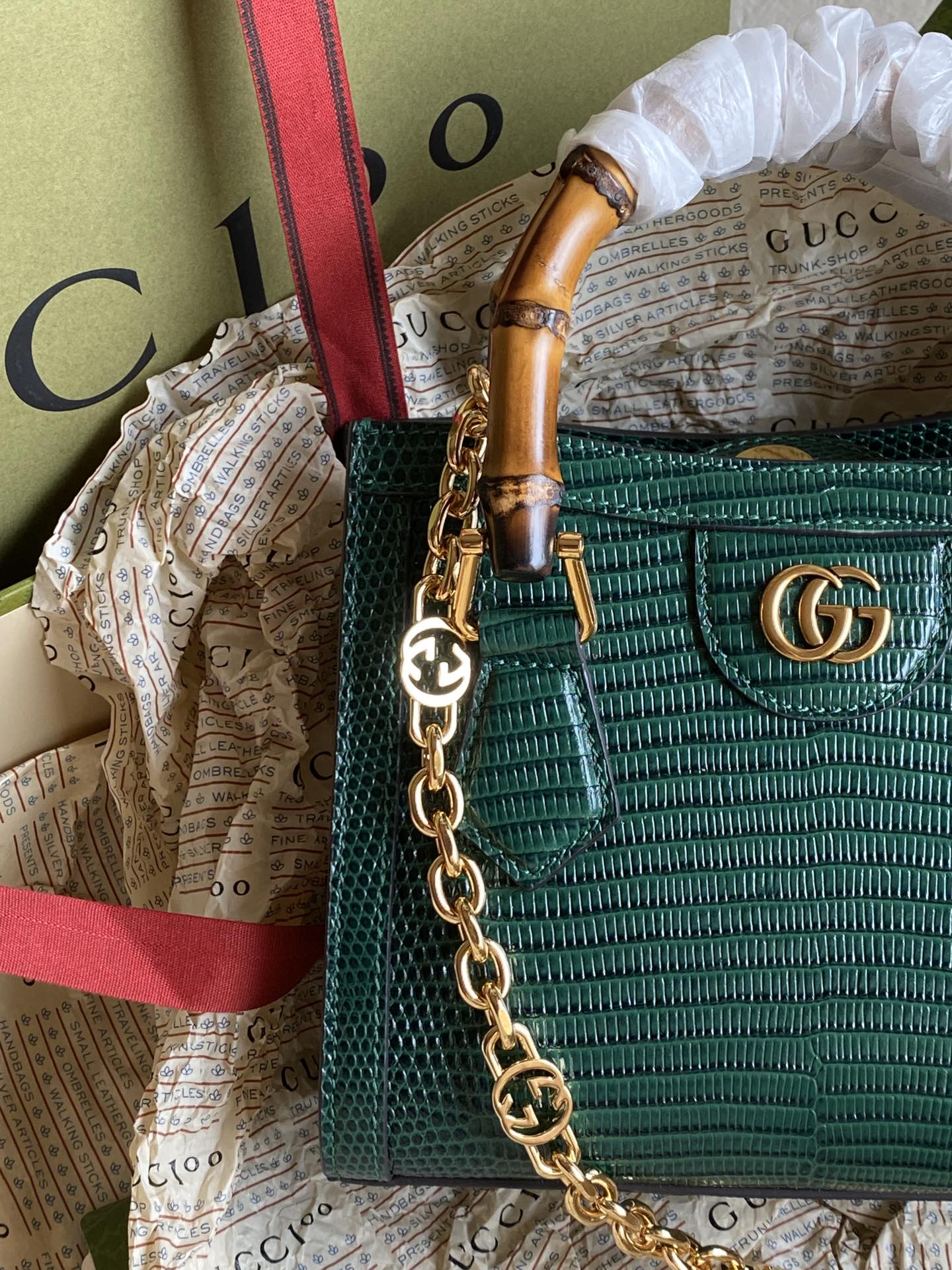 Gucci Diana Green lizard Mini Bag With Removable Chain Shoulder Strap