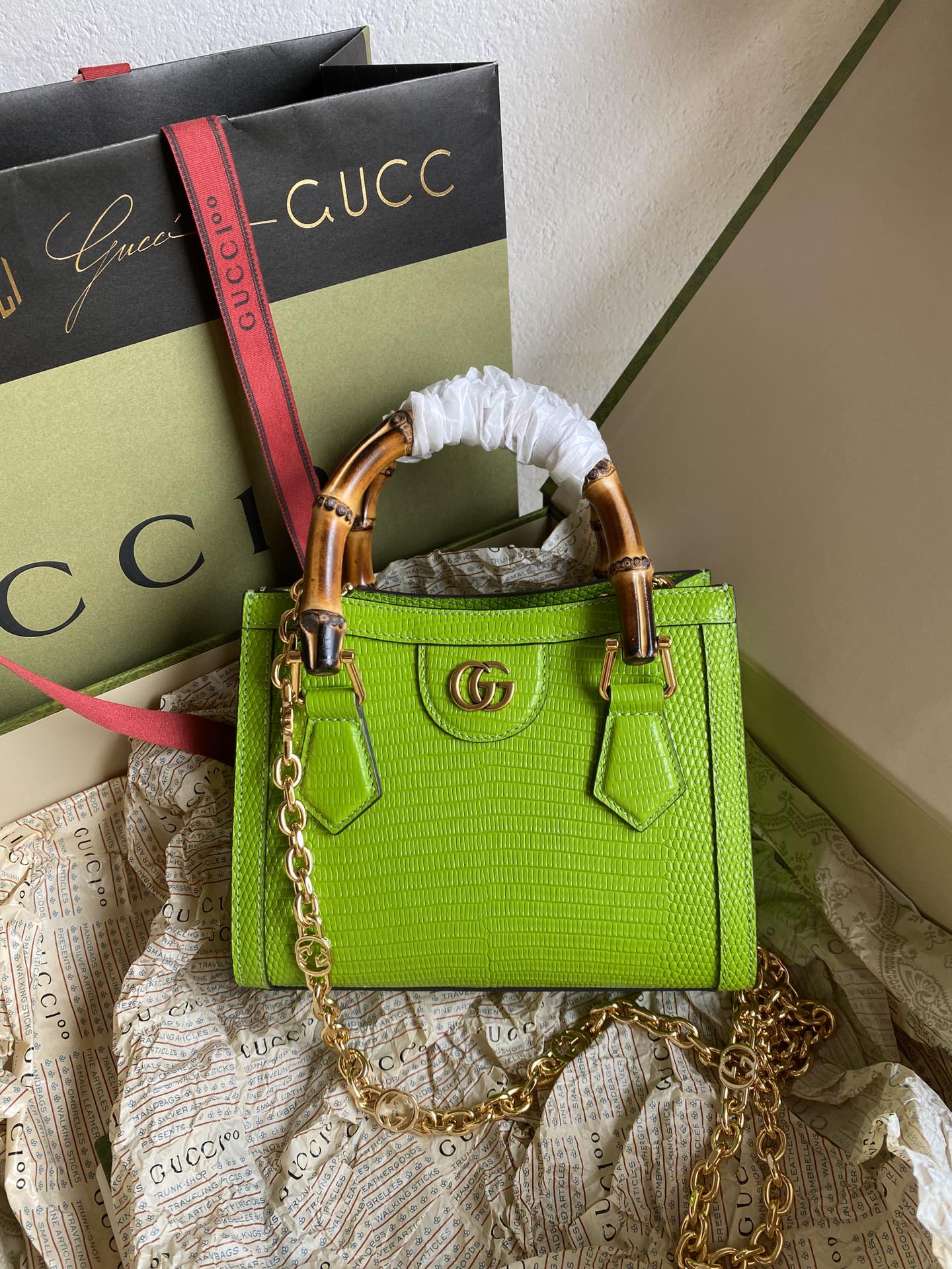 Gucci Diana Light Green lizard Mini Bag With Removable Chain Shoulder Strap