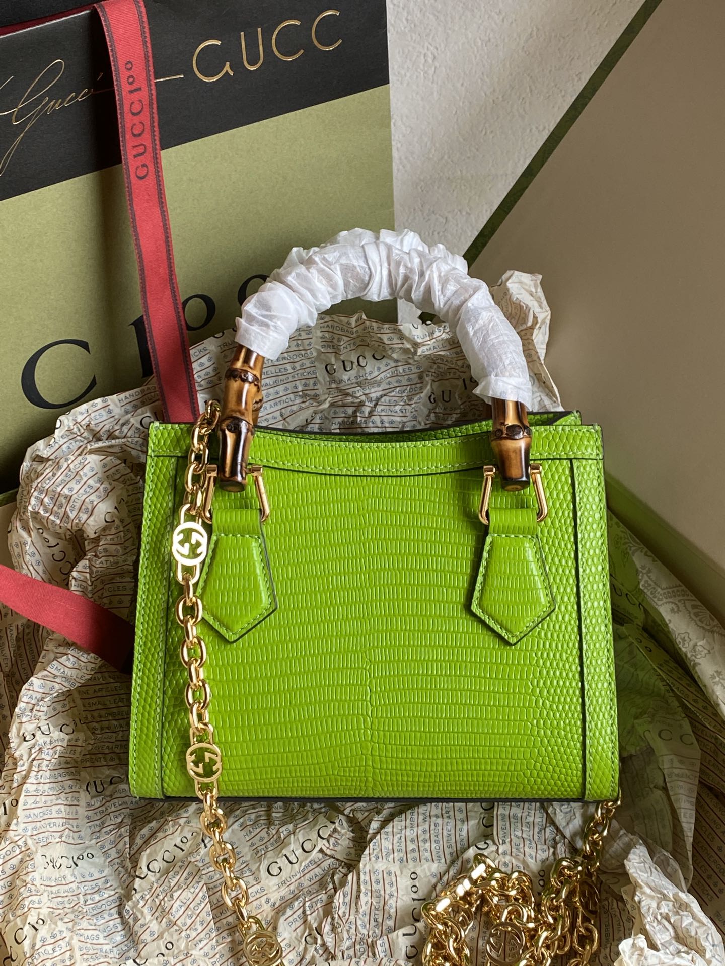 Gucci Diana Light Green lizard Mini Bag With Removable Chain Shoulder Strap