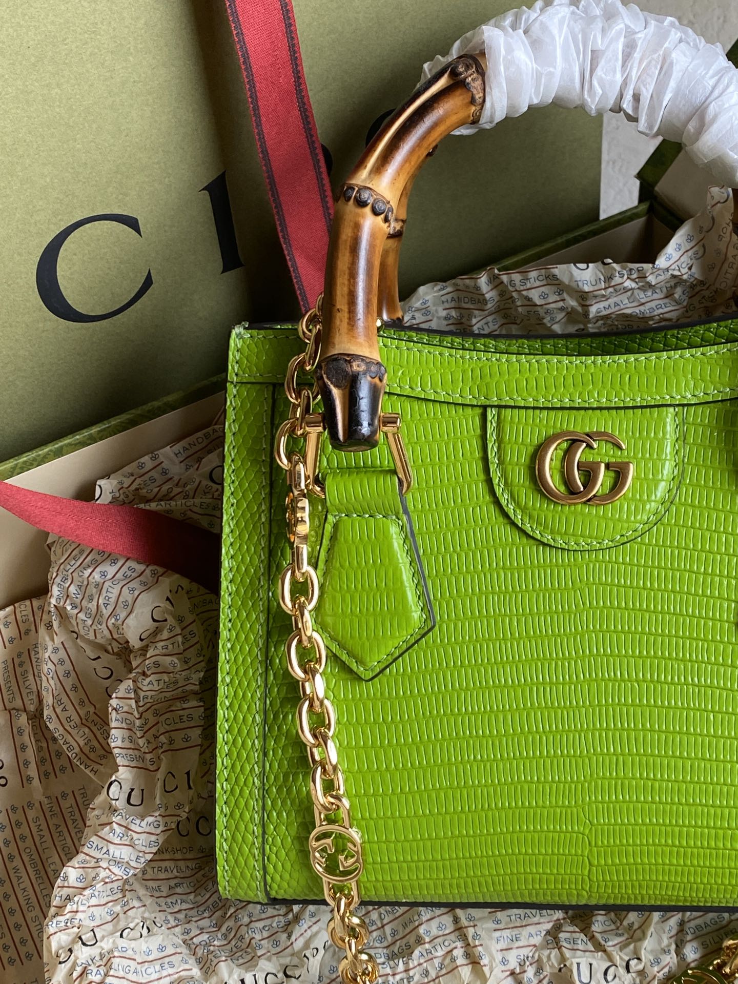 Gucci Diana Light Green lizard Mini Bag With Removable Chain Shoulder Strap