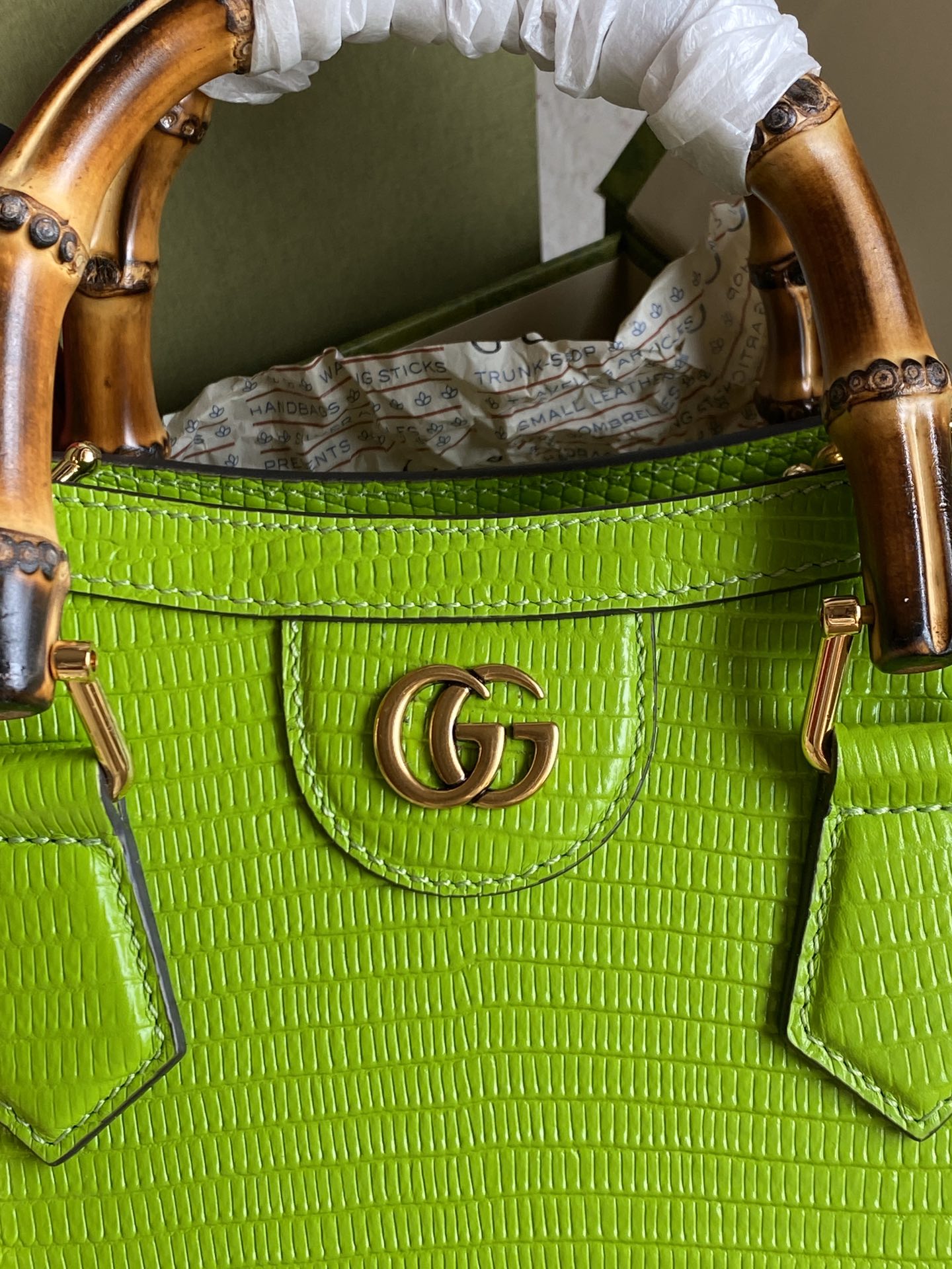 Gucci Diana Light Green lizard Mini Bag With Removable Chain Shoulder Strap