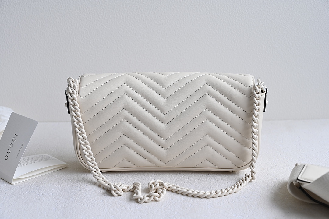 Gucci GG Marmont Matelasse Shoulder Bag Rose White Leather