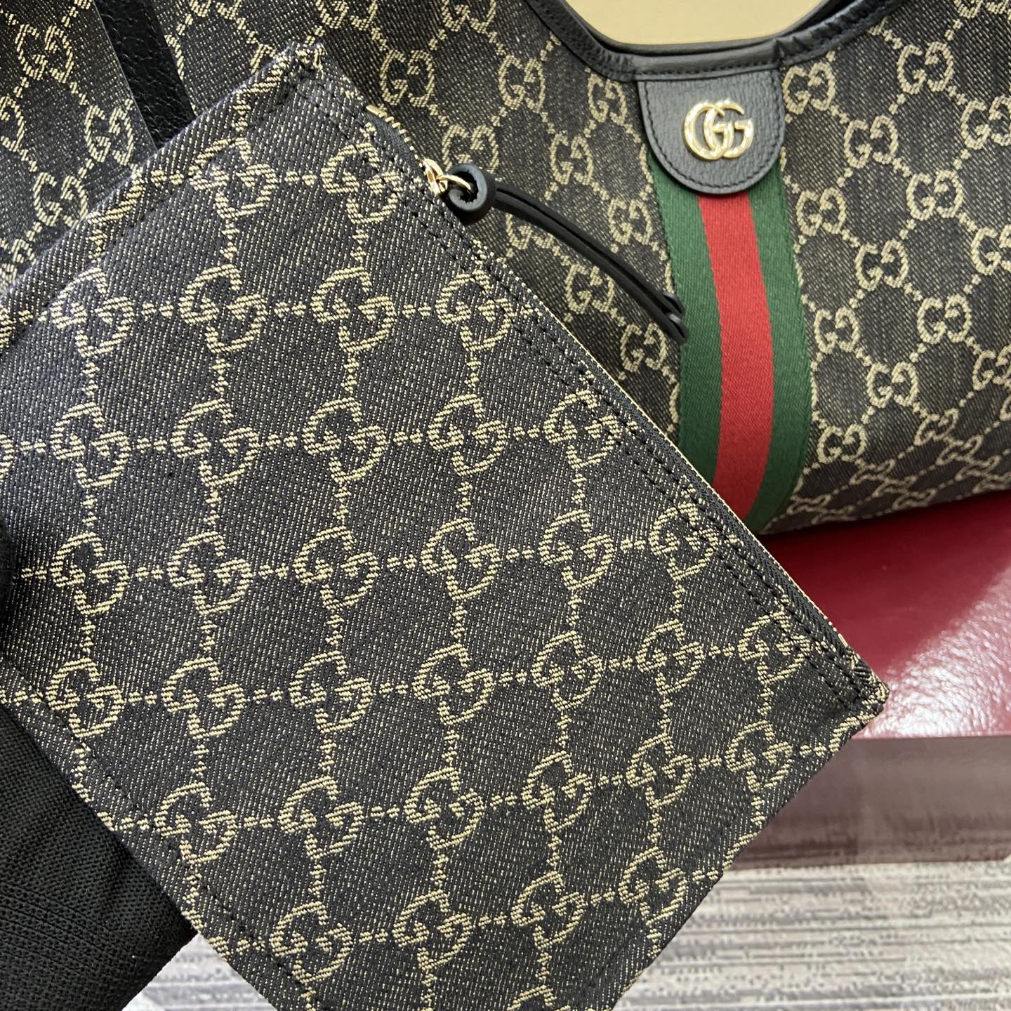 Gucci Giglio Large Tote Bag Variation black GG denim