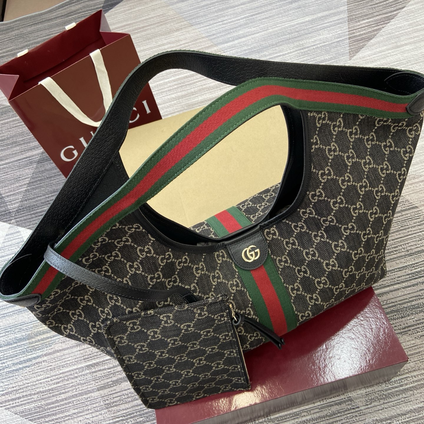 Gucci Giglio Large Tote Bag Variation black GG denim