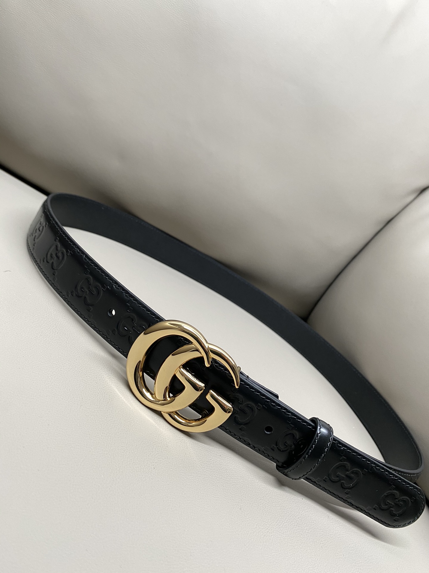 Gucci Men Leather Belt Width 3cm- 220