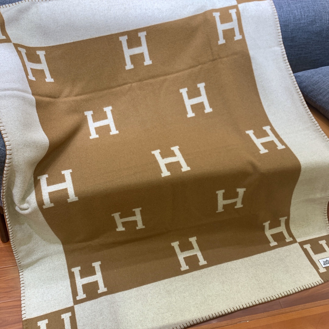 Hermes Avalon Throw Blakets Brown 008