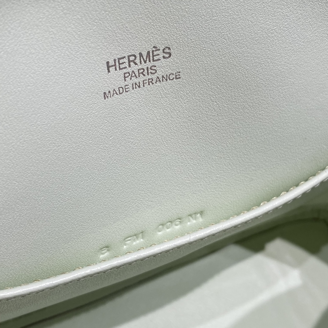 Hermes Bolide 1923 Mini Handmade Bag Calfskin in Bubble Green