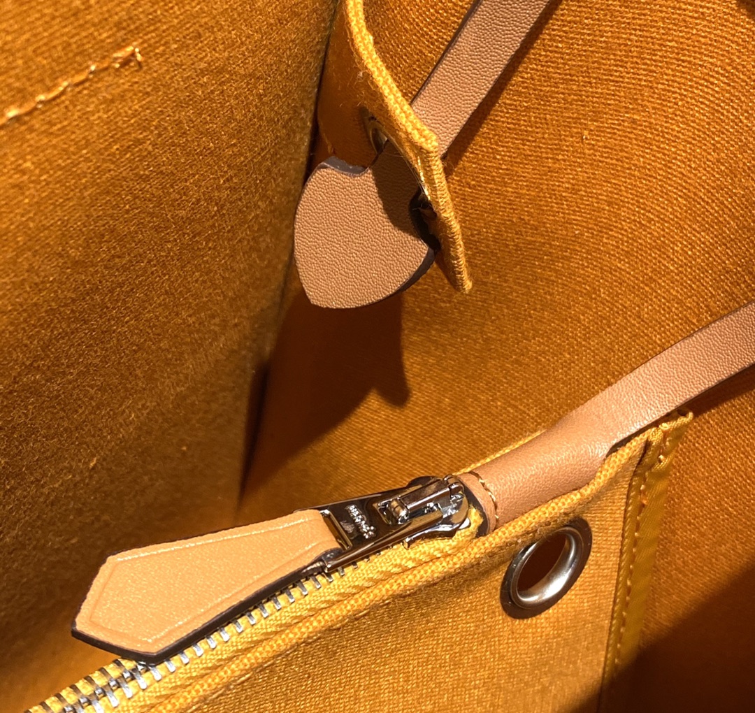 Hermes Herbag Turmeric and Brown