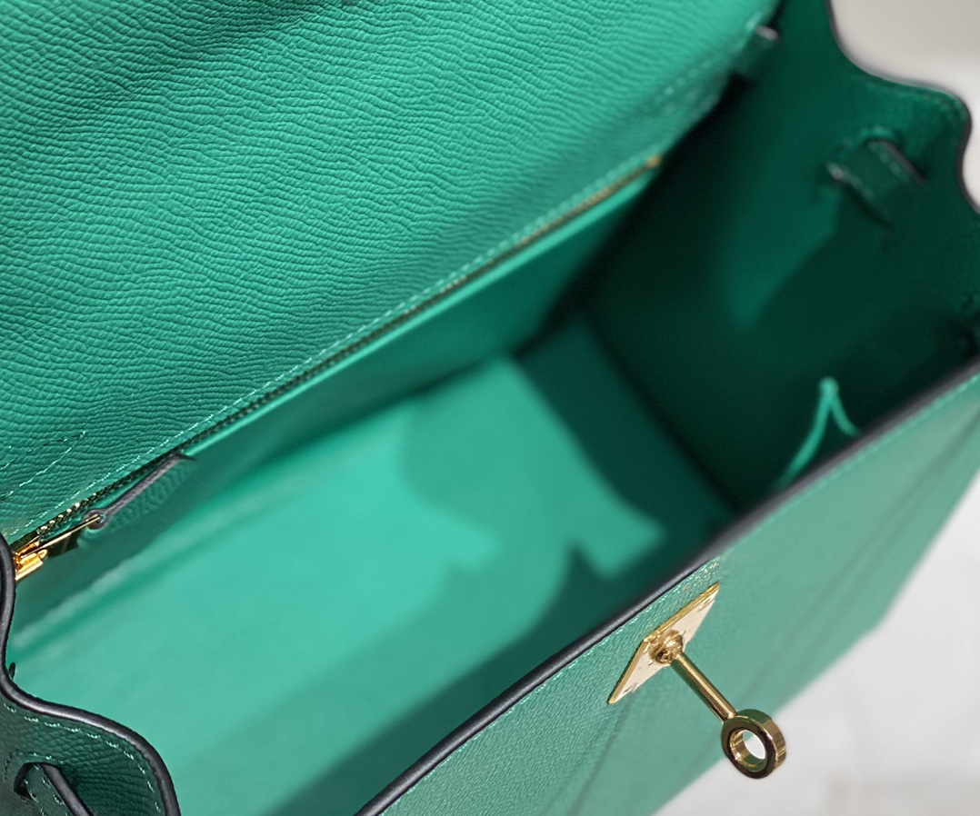 Hermes Kelly 25cm Green