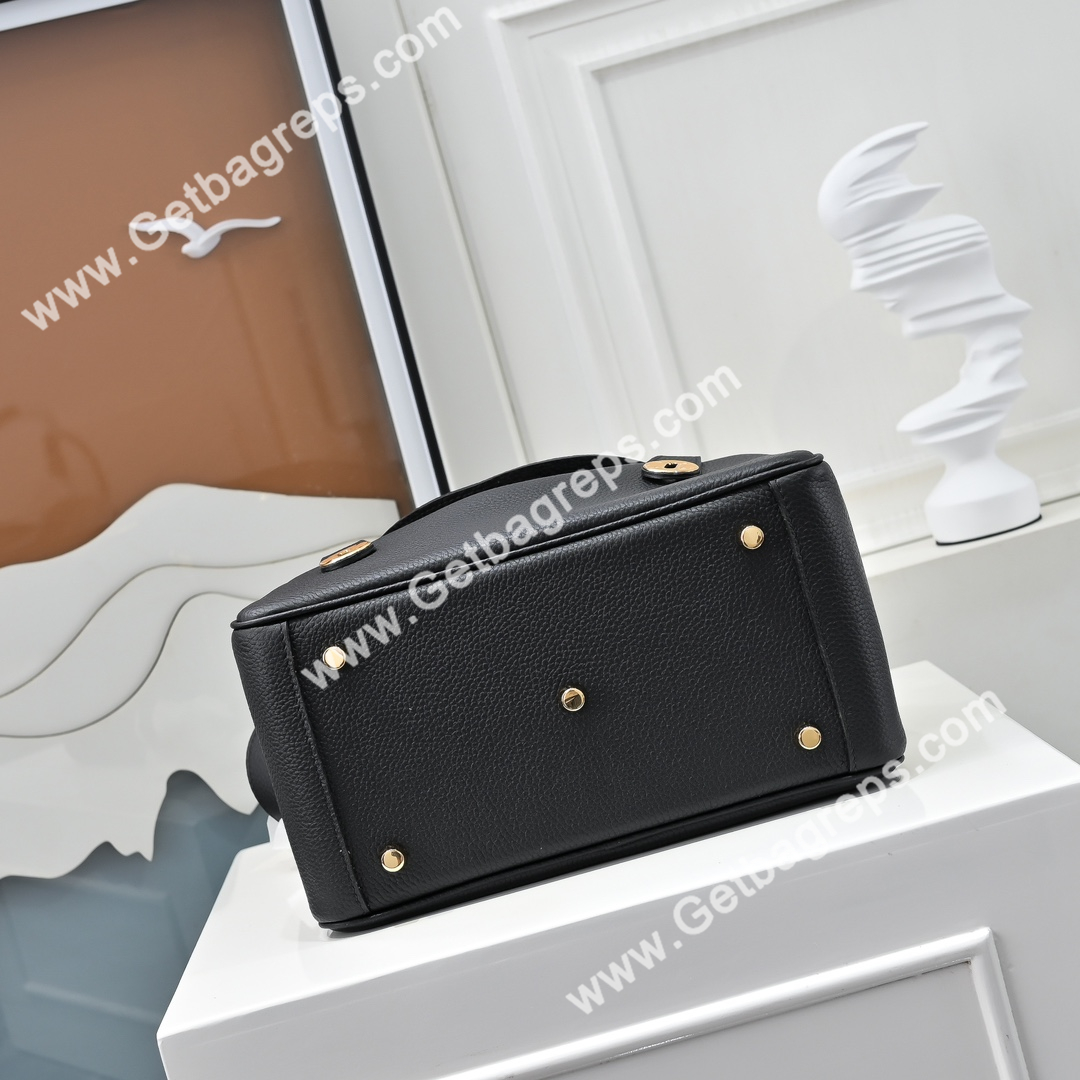 Hermes Lindy Black 19cm and 26cm
