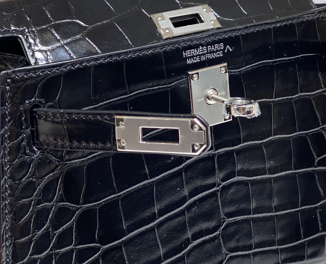 Hermes Mini Kelly 19cm Black Crocodile