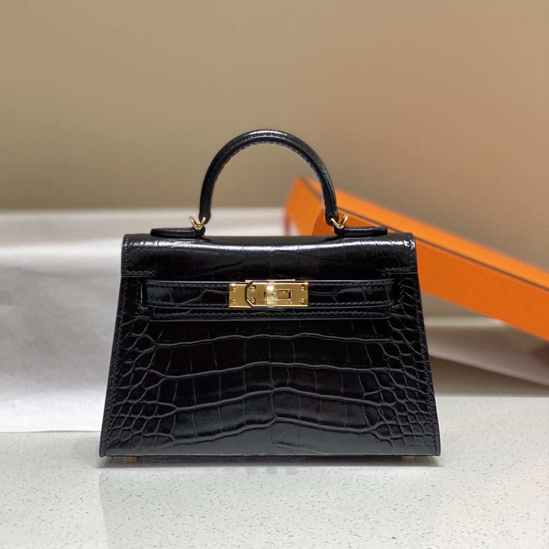 Hermes Mini Kelly 19cm Black with Gold Crocodile