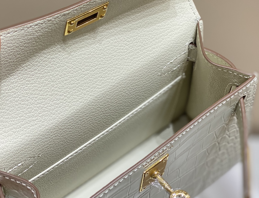 Hermes Mini Kelly 19cm Milkshake White Crocodile