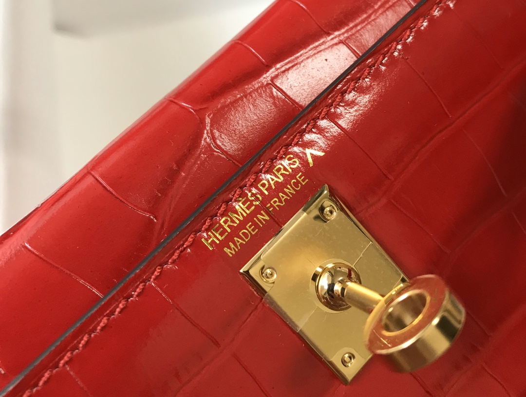 Hermes Mini Kelly 19cm Red Crocodile