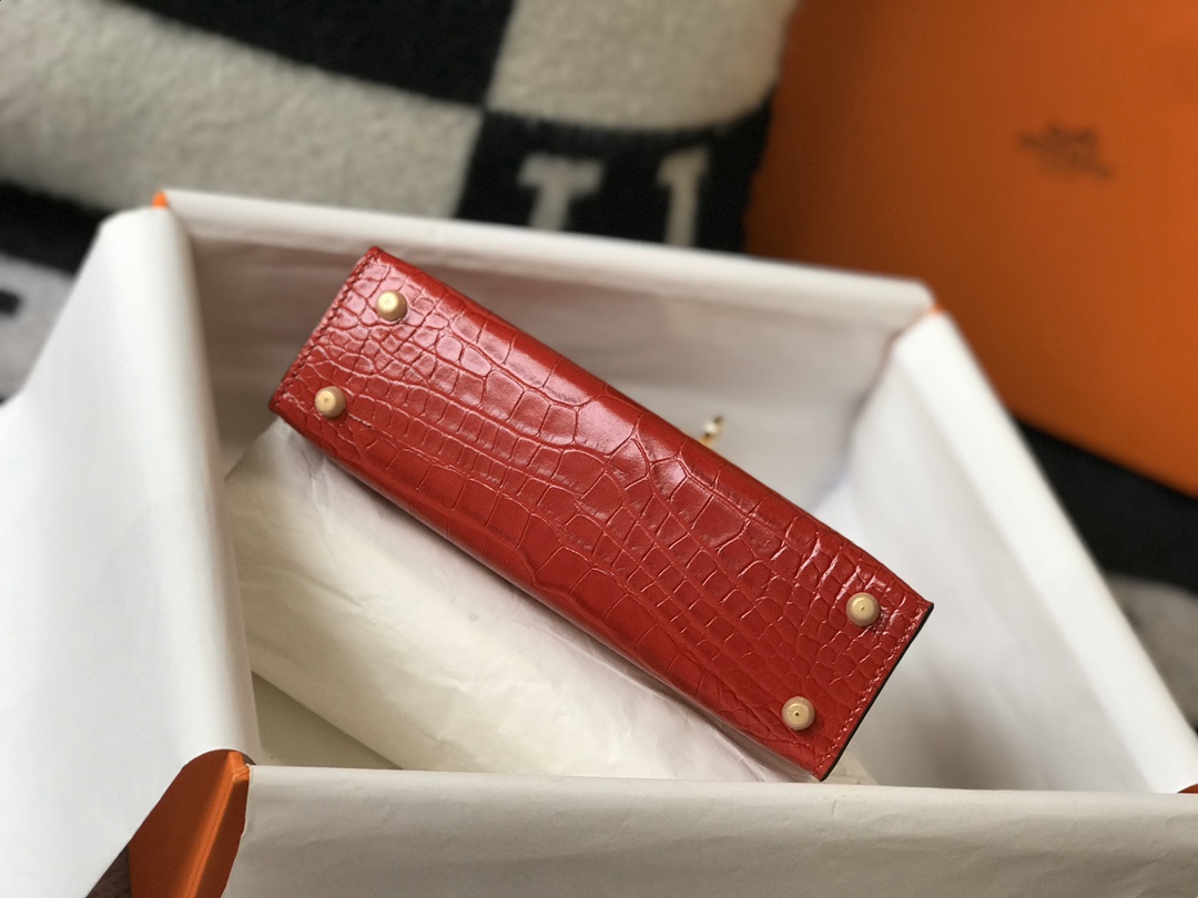 Hermes Mini Kelly 19cm Red Crocodile