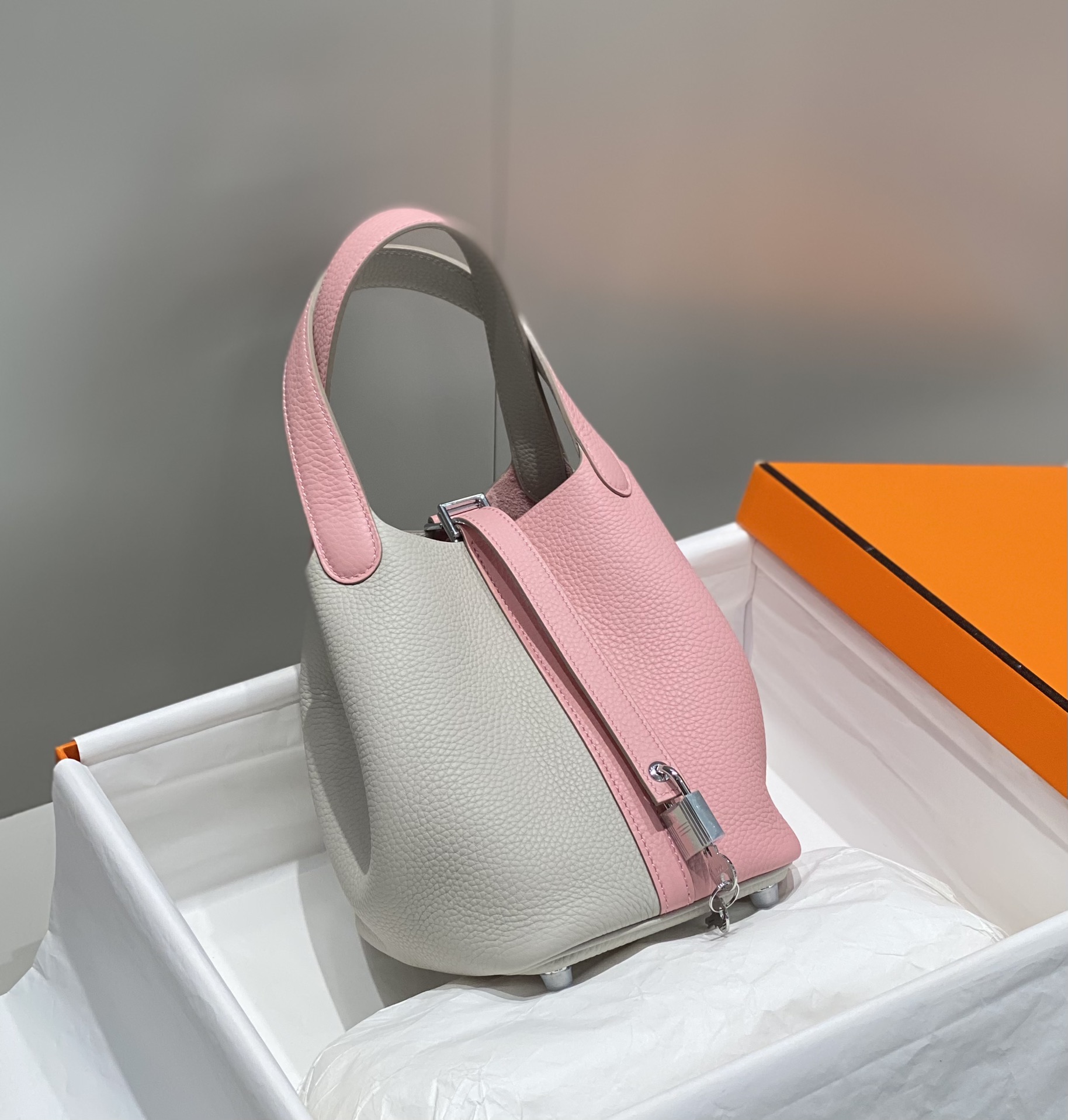 Hermes Picotin Lock 18CM Two Tone Handbag Gray and Pink