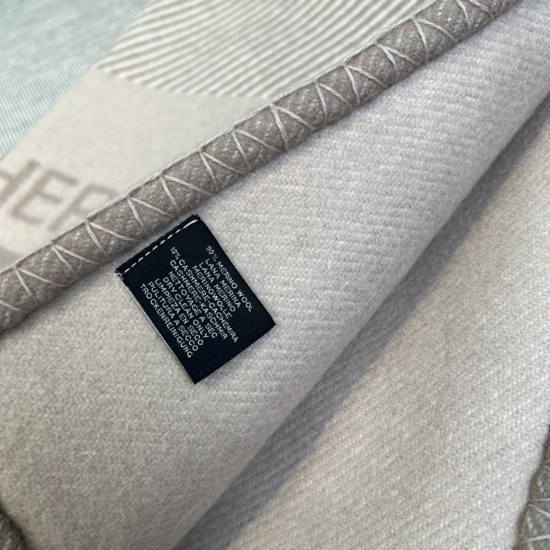 Hermes Riviera Blakets 0002