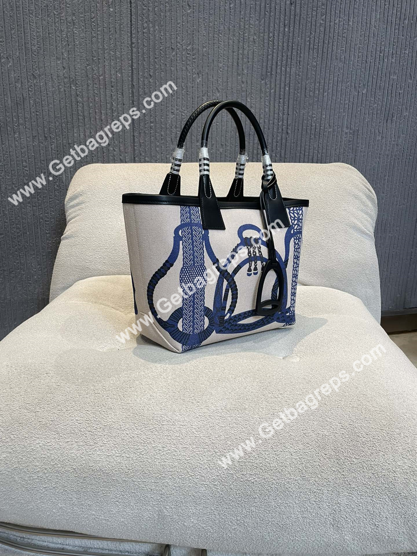 Hermes Steeple 25 Bag-009