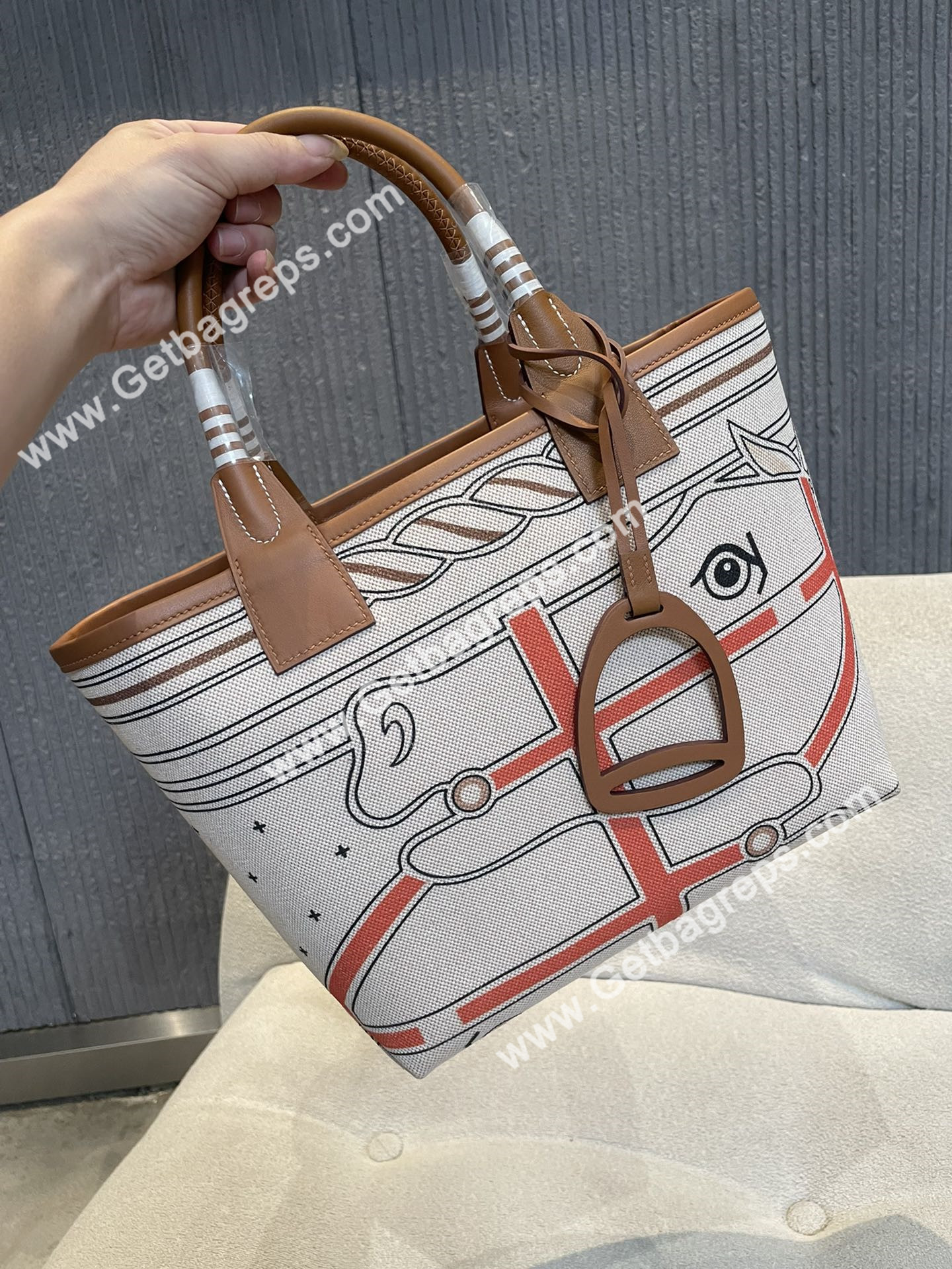 Hermes Steeple 25 Bag-010